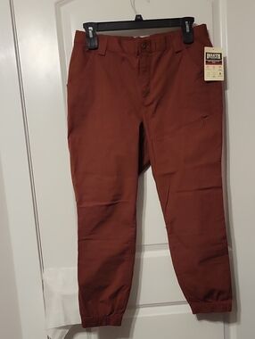 Duluth Trading Women's Rootstock Gardening Joggers, 14 Burgandy. NWT